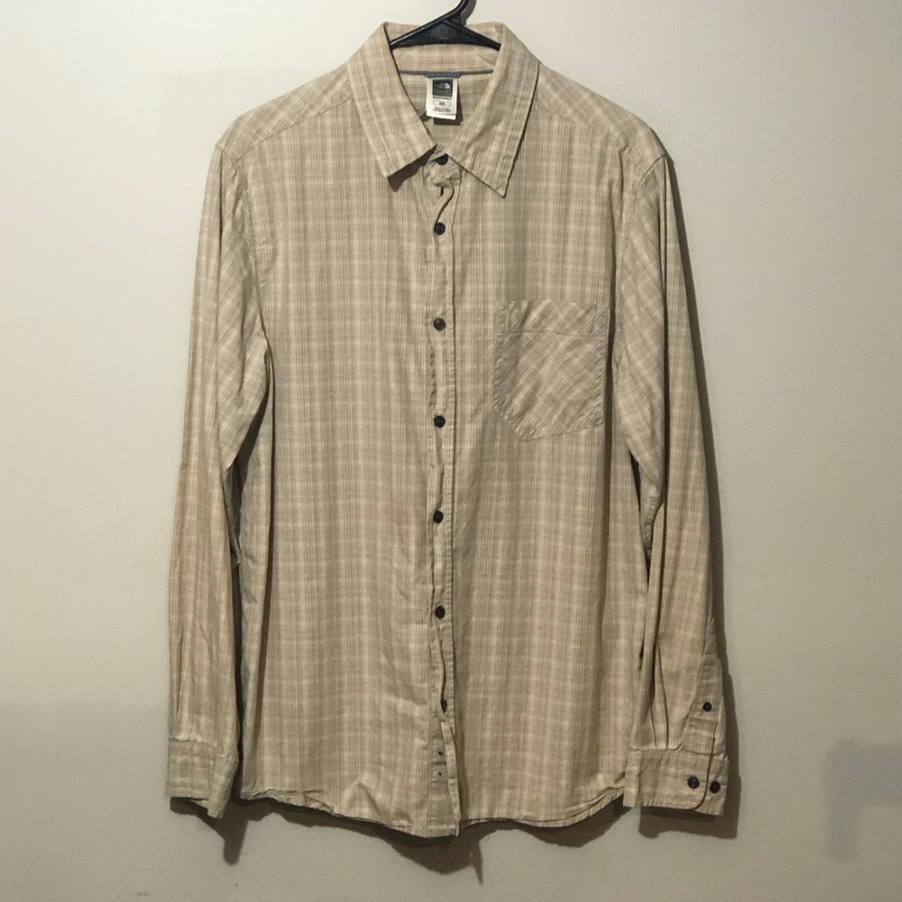 North Face Button Up Shirt Men’s Size Medium